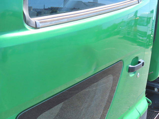 日野レンジャーパッカー車（塵芥車）中型（4t）[写真36]