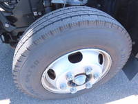 いすゞエルフ冷凍車（冷蔵車）小型（2t・3t）[写真13]