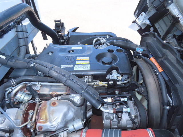 いすゞエルフ冷凍車（冷蔵車）小型（2t・3t）[写真14]