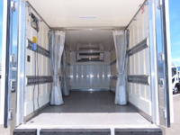 いすゞエルフ冷凍車（冷蔵車）小型（2t・3t）[写真33]