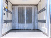 いすゞエルフ冷凍車（冷蔵車）小型（2t・3t）[写真35]