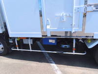 いすゞエルフ冷凍車（冷蔵車）小型（2t・3t）[写真39]