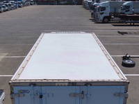 いすゞエルフ冷凍車（冷蔵車）小型（2t・3t）[写真07]