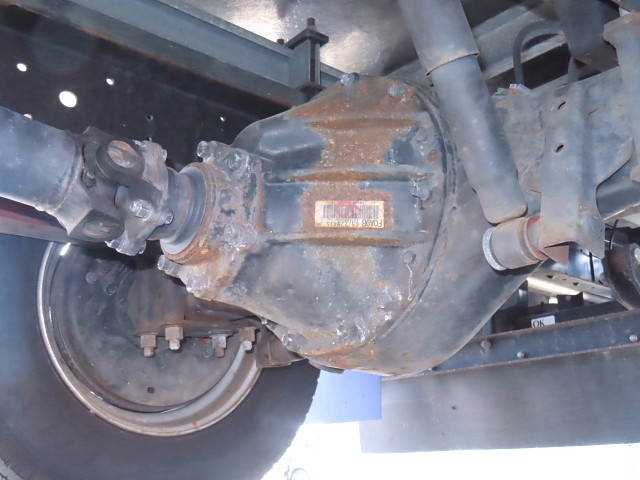 いすゞエルフ冷凍車（冷蔵車）小型（2t・3t）[写真08]