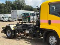 いすゞフォワードコンテナ専用車中型（4t）[写真06]