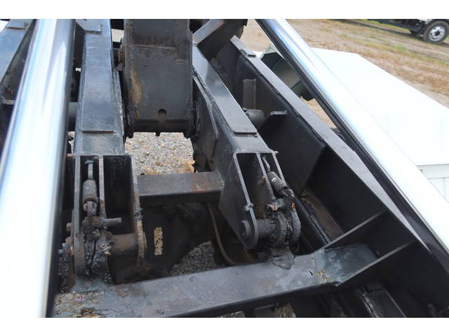 三菱ふそうキャンターコンテナ専用車小型（2t・3t）[写真14]