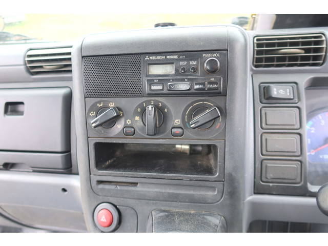 三菱ふそうキャンターコンテナ専用車小型（2t・3t）[写真34]