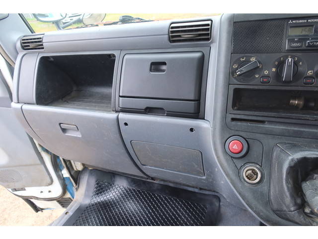 三菱ふそうキャンターコンテナ専用車小型（2t・3t）[写真35]