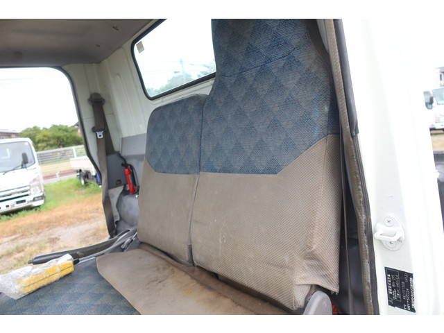 三菱ふそうキャンターコンテナ専用車小型（2t・3t）[写真39]