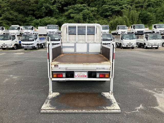 日野デュトロダブルキャブ（Wキャブ）小型（2t・3t）[写真11]