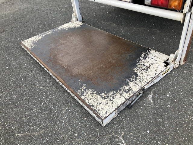 日野デュトロダブルキャブ（Wキャブ）小型（2t・3t）[写真16]