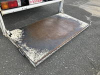 日野デュトロダブルキャブ（Wキャブ）小型（2t・3t）[写真18]