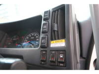 いすゞフォワードアルミウイング中型（4t）[写真13]