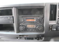 いすゞフォワードアルミウイング中型（4t）[写真16]