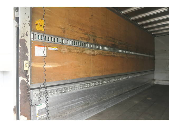 いすゞフォワードアルミウイング中型（4t）[写真27]