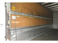 いすゞフォワードアルミウイング中型（4t）[写真28]