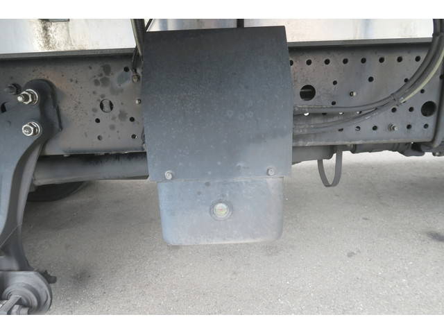 いすゞフォワードアルミウイング中型（4t）[写真35]