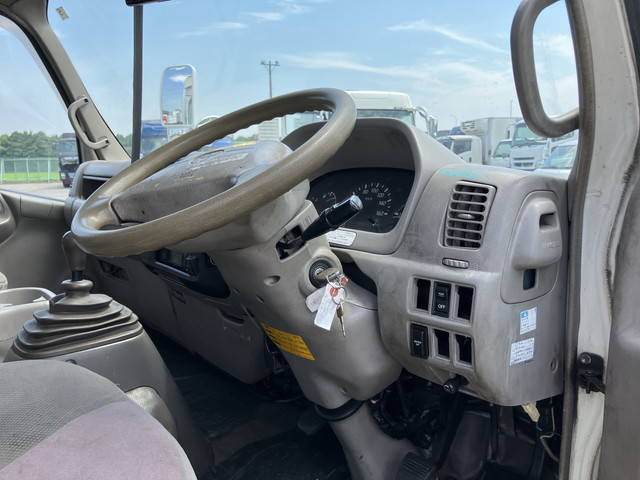 トヨタその他の車種パネルウイング小型（2t・3t）[写真33]