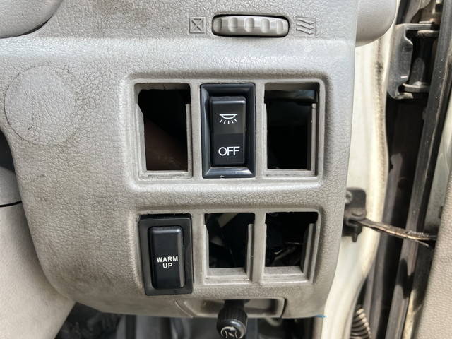 トヨタその他の車種パネルウイング小型（2t・3t）[写真35]