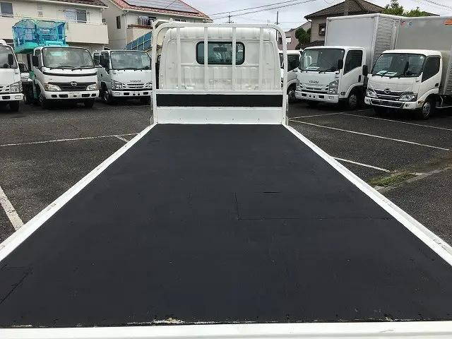 日野デュトロ平ボディ小型（2t・3t）[写真14]