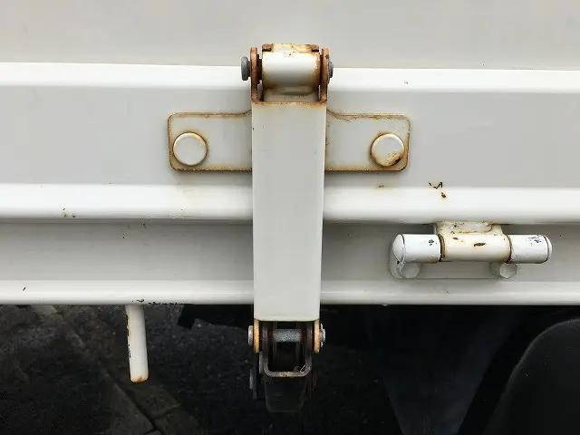 日野デュトロ平ボディ小型（2t・3t）[写真20]