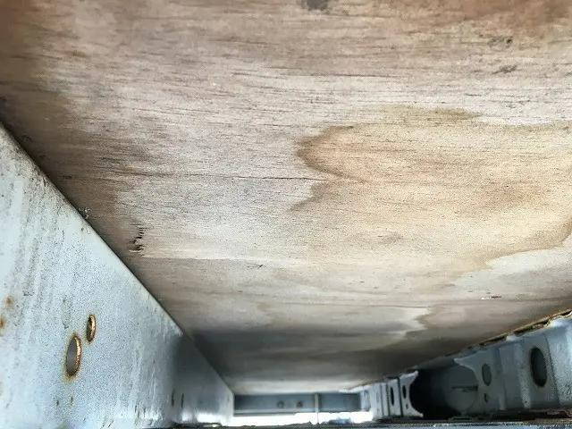 日野デュトロ平ボディ小型（2t・3t）[写真26]