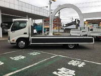 日野デュトロ平ボディ小型（2t・3t）[写真12]