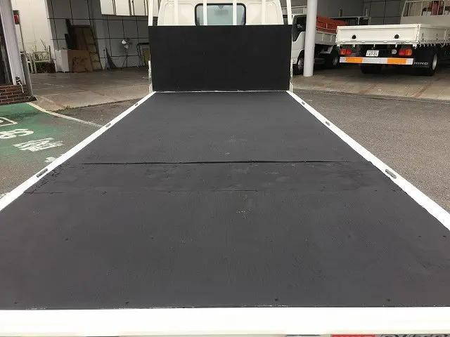 日野デュトロ平ボディ小型（2t・3t）[写真13]