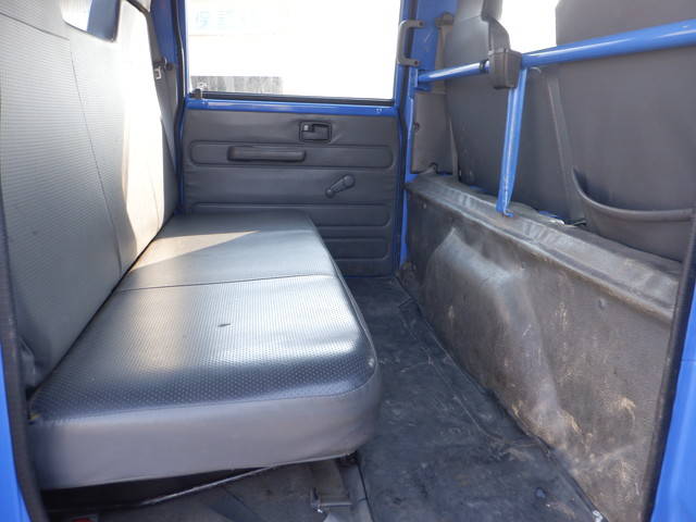 いすゞエルフダブルキャブ・ダンプ小型（2t・3t）[写真20]