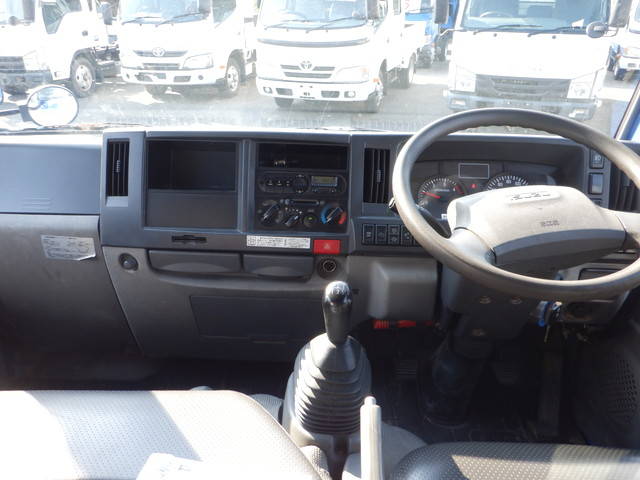 いすゞエルフダブルキャブ・ダンプ小型（2t・3t）[写真24]