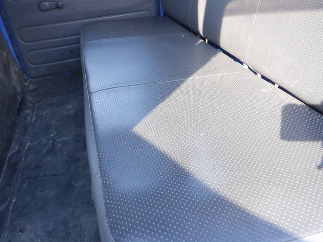 いすゞエルフダブルキャブ・ダンプ小型（2t・3t）[写真27]