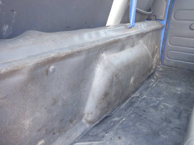 いすゞエルフダブルキャブ・ダンプ小型（2t・3t）[写真29]