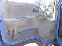 いすゞエルフダブルキャブ・ダンプ小型（2t・3t）[写真31]