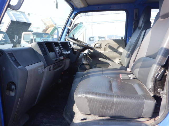 いすゞエルフダブルキャブ・ダンプ小型（2t・3t）[写真31]