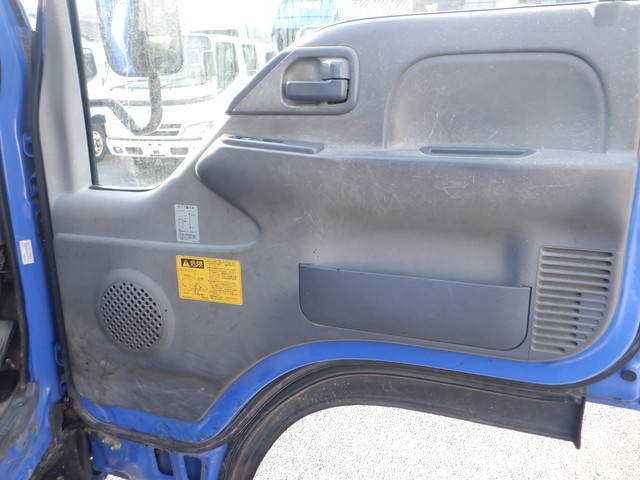 いすゞエルフダブルキャブ・ダンプ小型（2t・3t）[写真33]