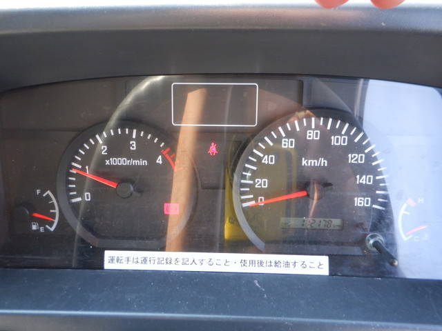 いすゞエルフダブルキャブ・ダンプ小型（2t・3t）[写真38]