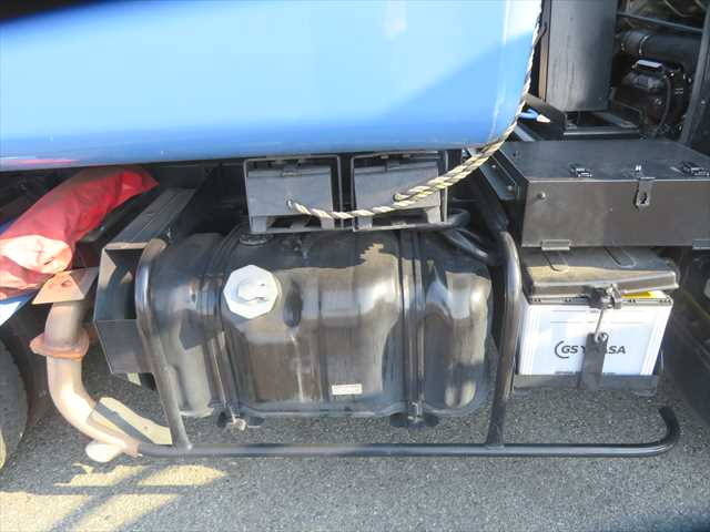 いすゞエルフパッカー車（塵芥車）小型（2t・3t）[写真19]