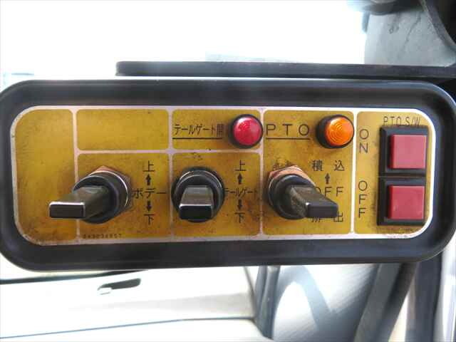 いすゞエルフパッカー車（塵芥車）小型（2t・3t）[写真19]