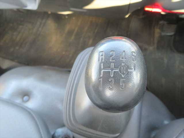 いすゞエルフパッカー車（塵芥車）小型（2t・3t）[写真23]