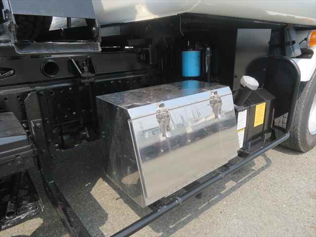 いすゞエルフパッカー車（塵芥車）小型（2t・3t）[写真23]