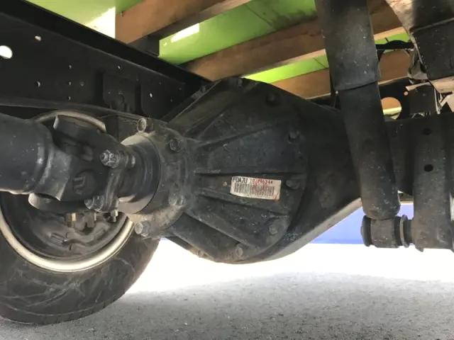 いすゞエルフ平ボディ小型（2t・3t）[写真17]