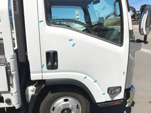 いすゞエルフ平ボディ小型（2t・3t）[写真24]