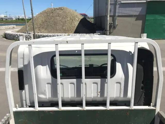 いすゞエルフ平ボディ小型（2t・3t）[写真27]