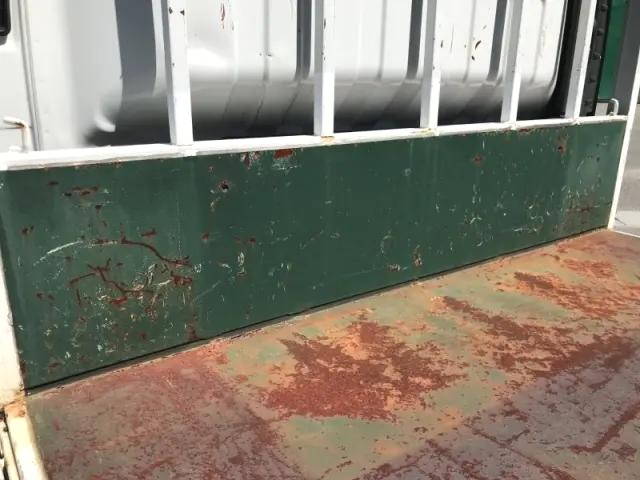 いすゞエルフ平ボディ小型（2t・3t）[写真31]