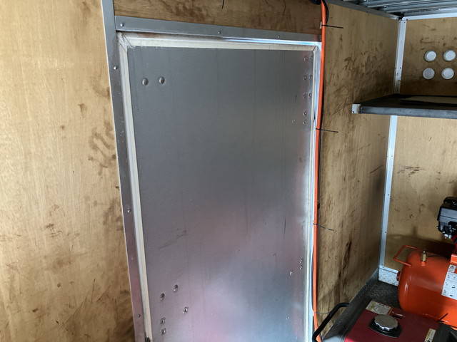 いすゞエルフその他の形状小型（2t・3t）[写真25]