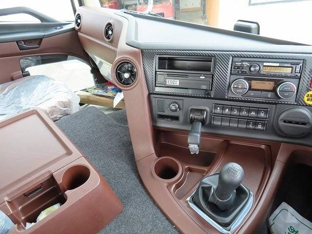 日野プロフィアセルフローダー大型（10t）[写真30]