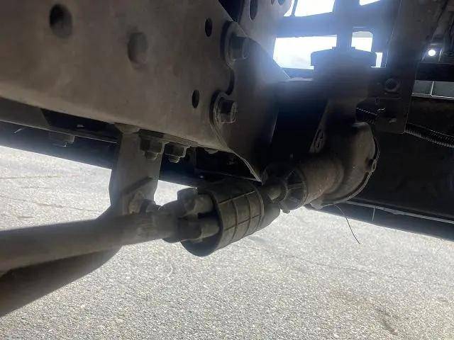 いすゞエルフダブルキャブ（Wキャブ）小型（2t・3t）[写真12]