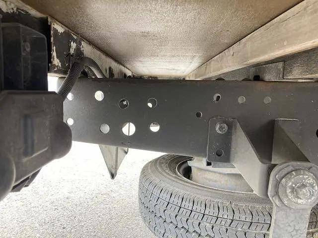 いすゞエルフダブルキャブ（Wキャブ）小型（2t・3t）[写真15]