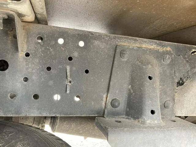 いすゞエルフダブルキャブ（Wキャブ）小型（2t・3t）[写真18]