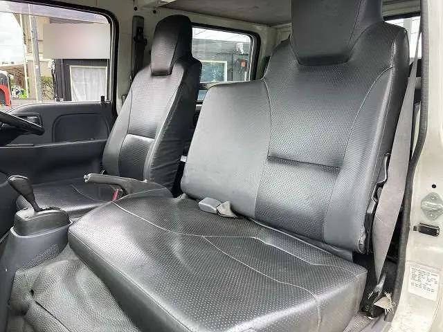 いすゞエルフダブルキャブ（Wキャブ）小型（2t・3t）[写真33]